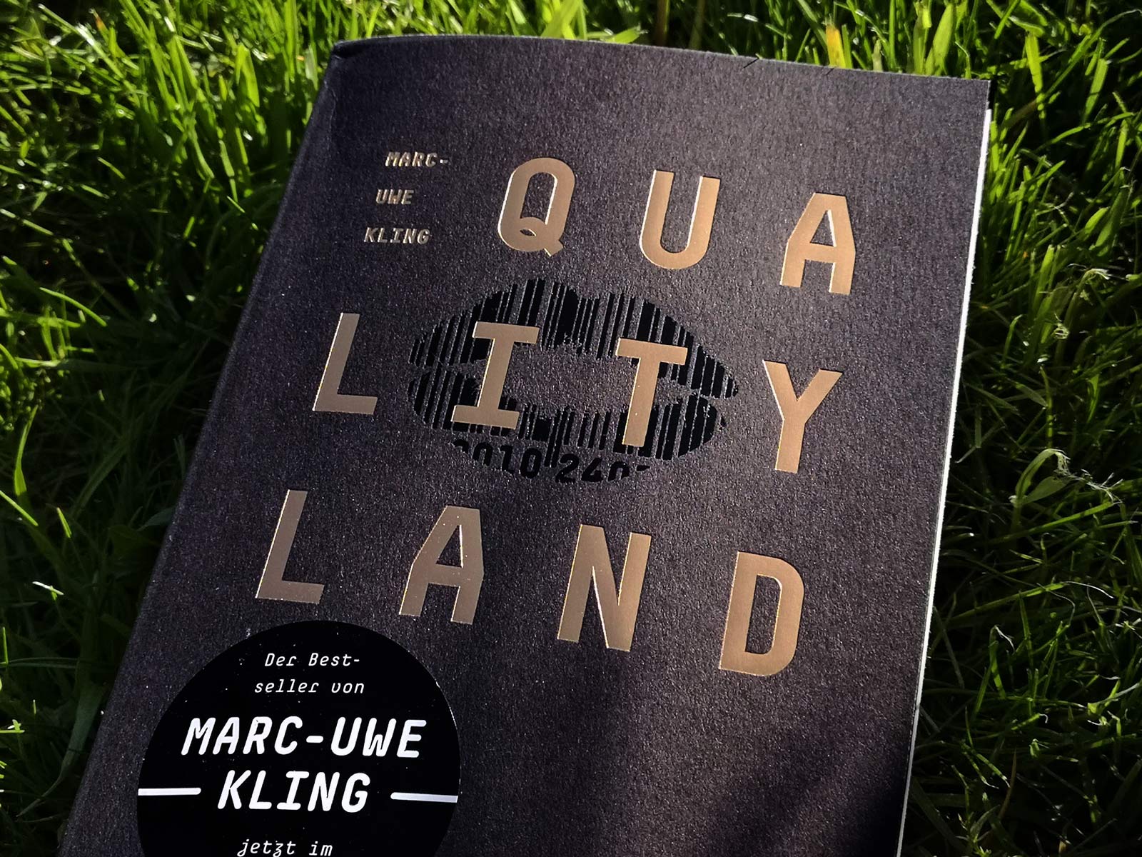 QualityLand Book Photo